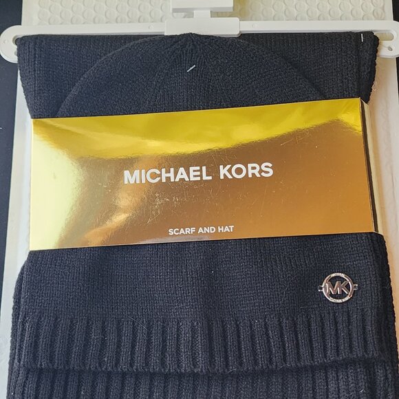 Michael Kors Scarf and Hat Set - Picture 1 of 9
